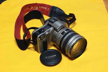 Canon Eos IXE