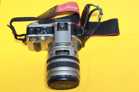 Canon Eos IXE