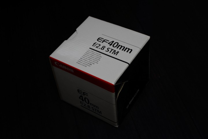 EF40mm F2.8 STM